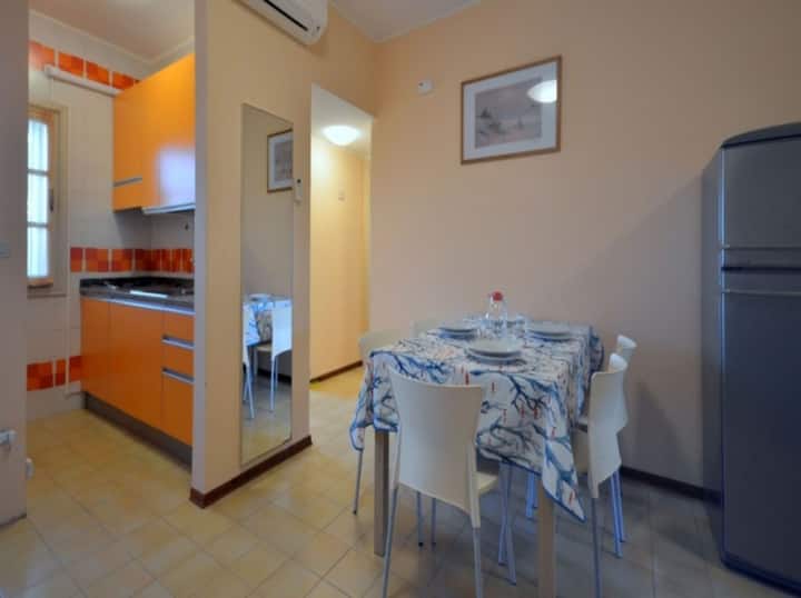 Charmante Maison De Trois Pièces Avec Terrasse - Bibione