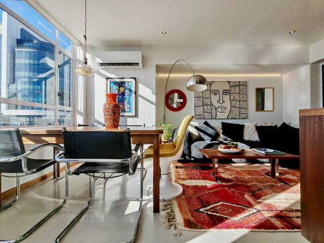 Renovated 3 bedroom, Central, A/Cs, Secure (NEW!) gallery image 2