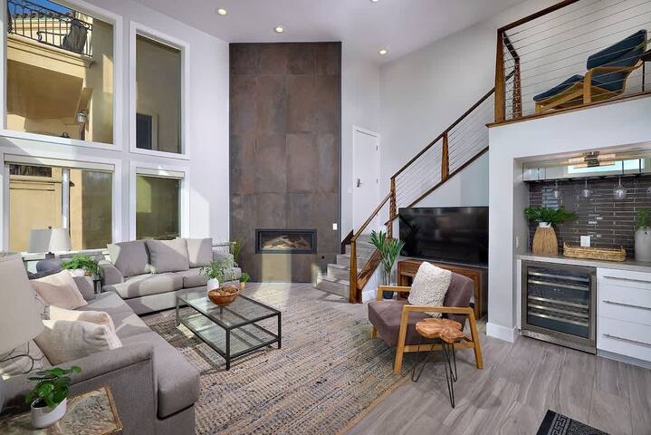 Ocean Front Walk-On the Sand and Board Walk gallery image 5