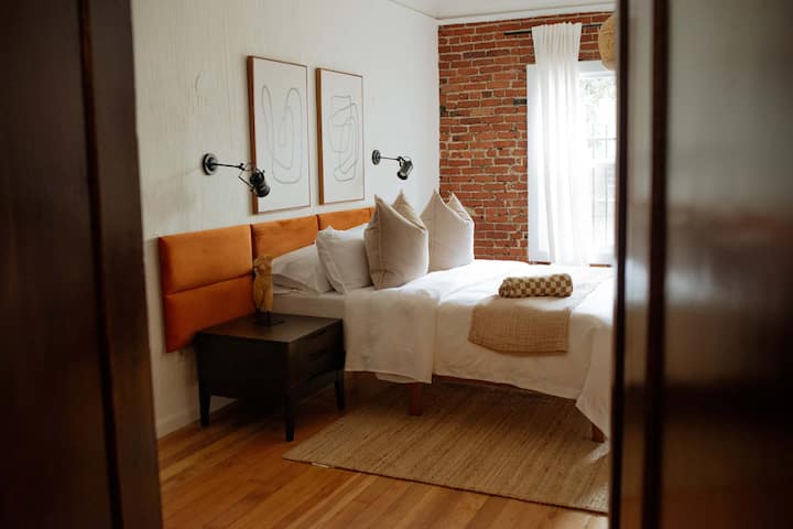 Stylish Koreatown Studio - Los Angeles