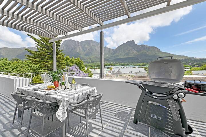 Mountain View Penthouse Lux Claremont Central gallery image 2