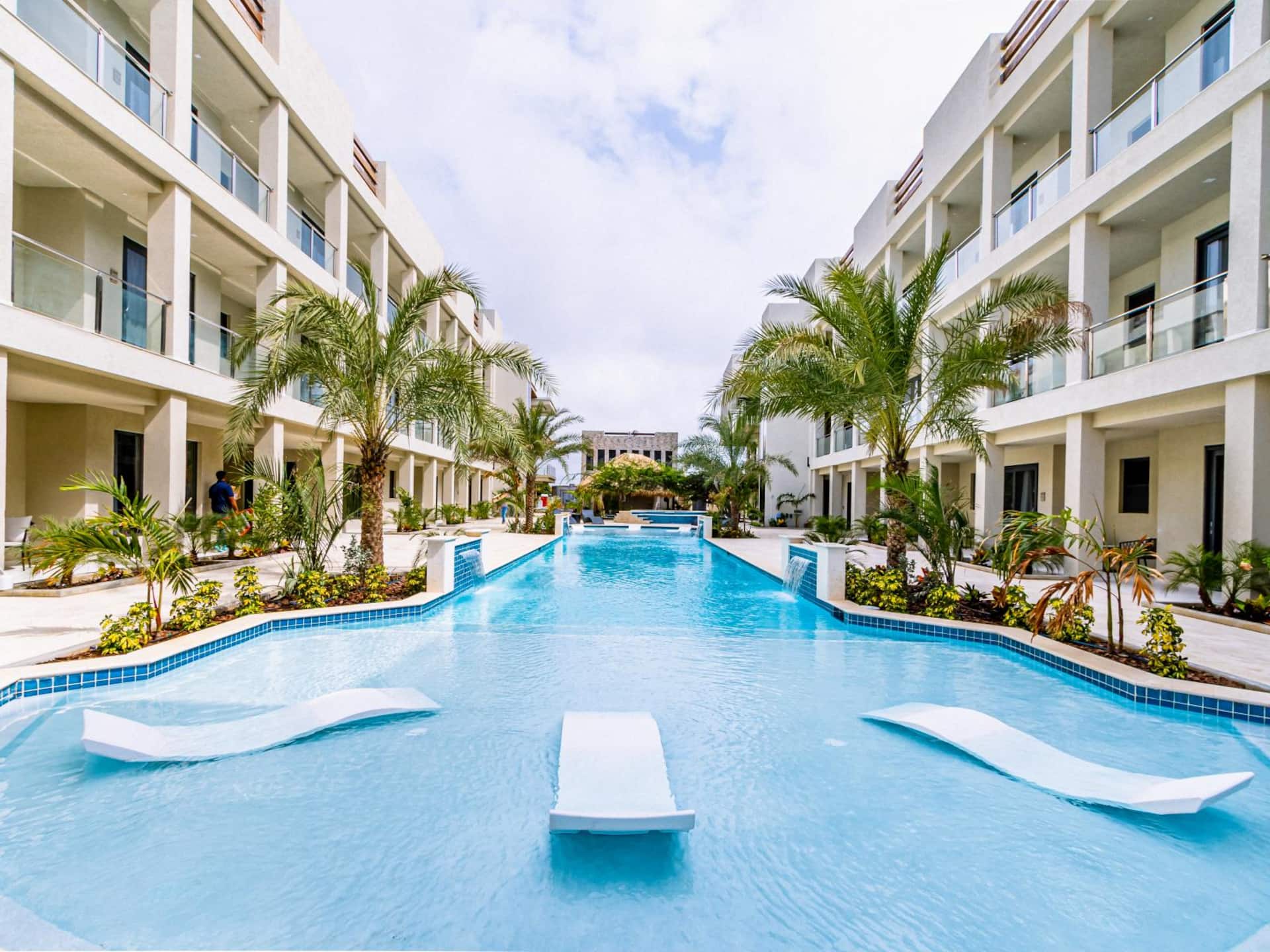 Aruba Haven: 2BR Condo w/ Balcony near Beaches