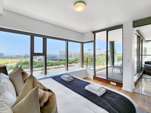 Newly Renovated Gem W/ Rooftop Pool & Backup Power gallery image 4