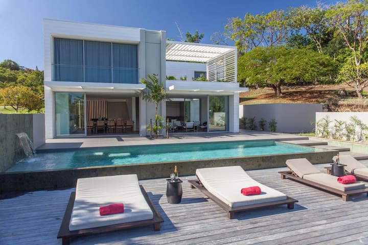Antilles Exception managed Airbnb listing 2
