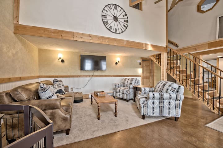 Twin Lakes Retreat - Coleraine, MN
