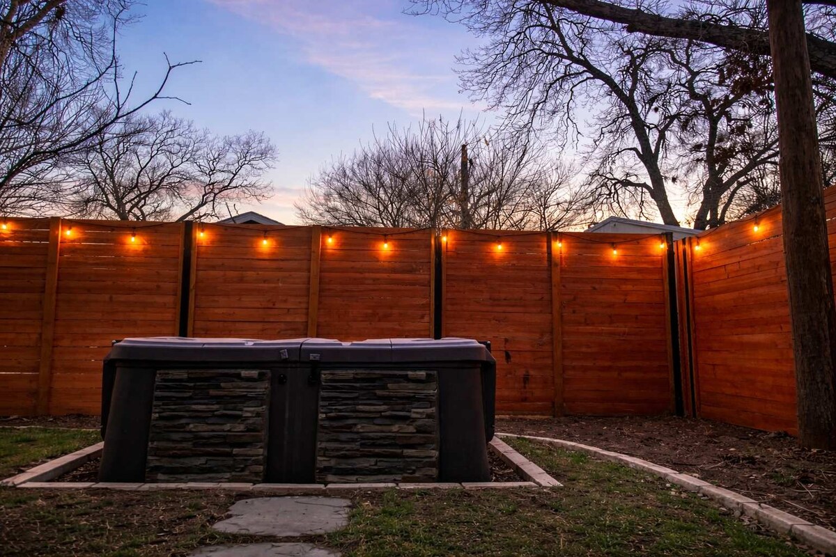 Holly Studio w Private Hot Tub