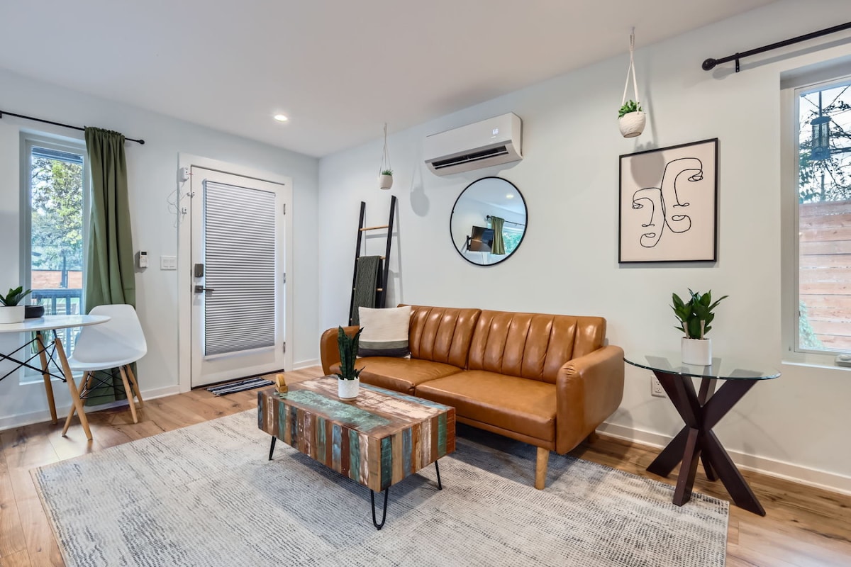 Holly Studio w Private Hot Tub