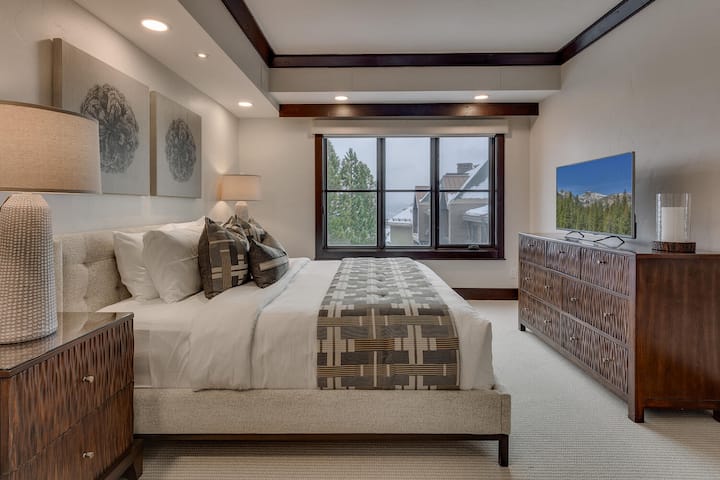 Bedroom #1 King Suite