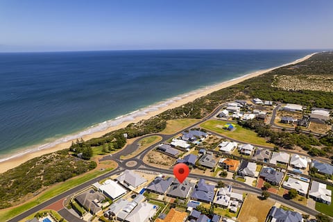 Seacrest – Spacious Beachside Retreat