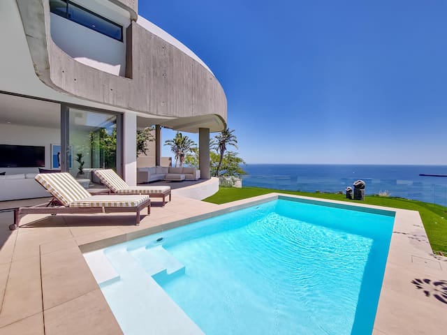 Ocean Villa – Ultra Luxury Apt in Bantry Bay