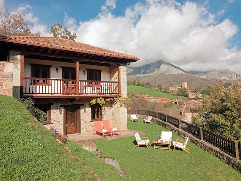 Villa Mogrovejo with Garden View