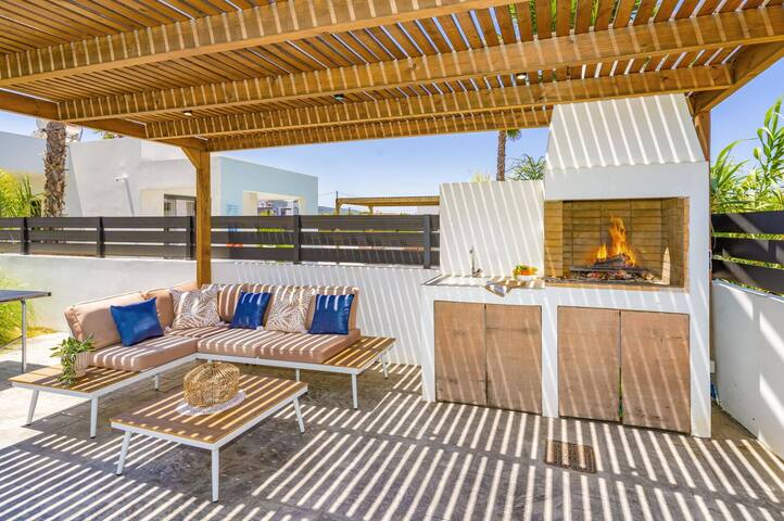 Villa Palm Vista by Villa Plus gallery image 3