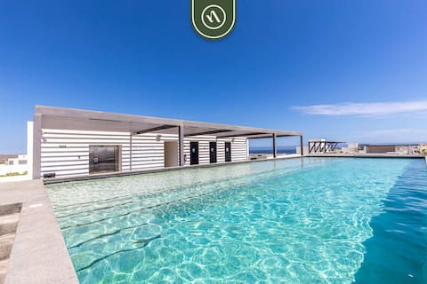 New Condo Right Next to the Beach - Pool
