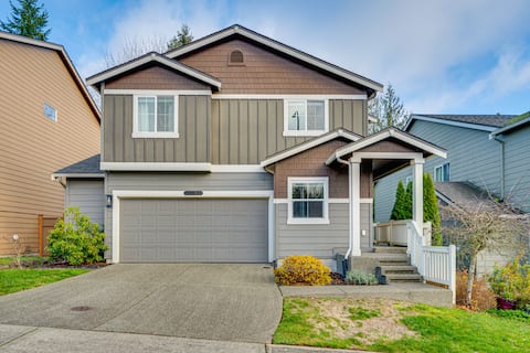 Game Room & Deck: Family-Friendly Tumwater Gem