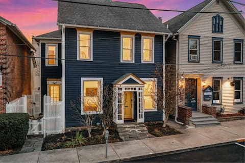 Elegant Historic 5BR Home in Downtown Stroudsburg