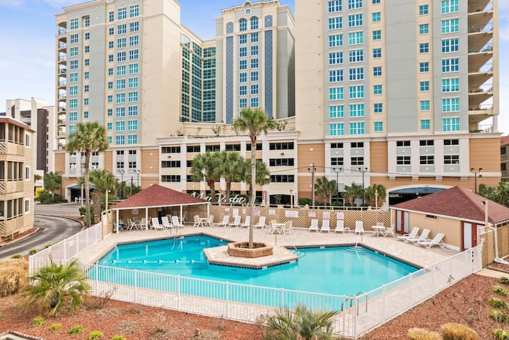 Pools - Near Main St - Beach Steps Away - Waipani - North Myrtle Beach, SC