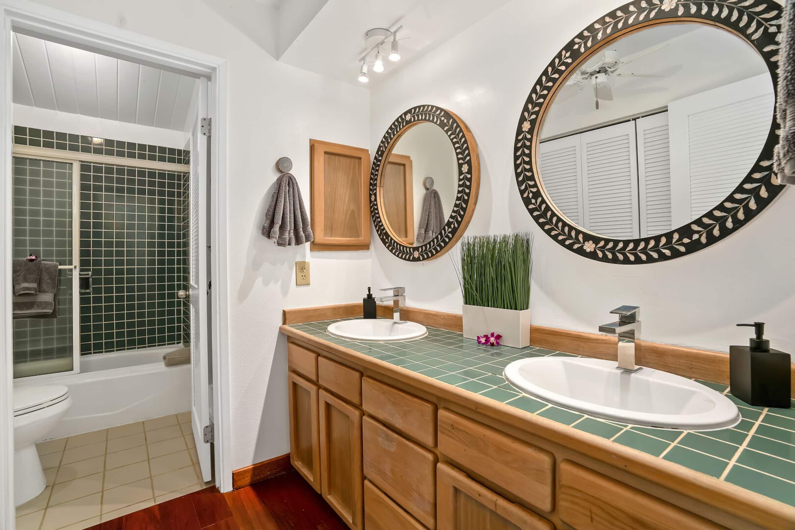 So Serene Golf Views, Lanai, AC, Outdoor Shower - Photo 19