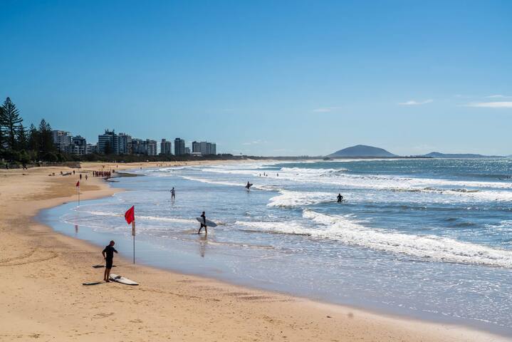 The Skyview – Panoramic Beach House with Lap Pool gallery image 5