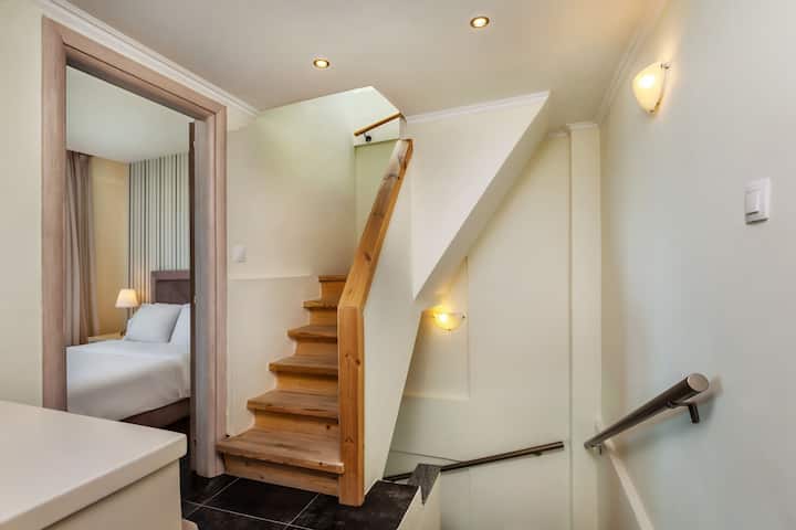 La scala conduce alle camere da letto