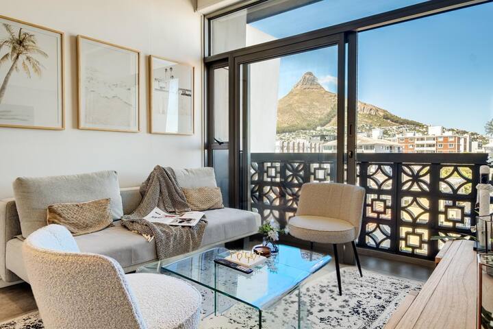 Chic Rooftop Apartment by the Sea 6onN Sea Point gallery image 2