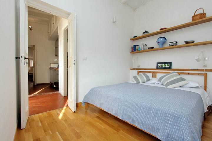 Charming Minerva gallery image 5