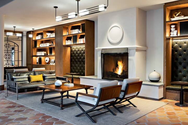 Located Among Trees, 2 Rooms w/ Scenic View gallery image 5