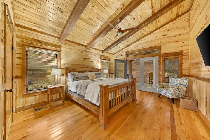 Დიდი ზომის სტუმრების საძინებელი