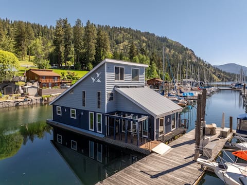 Unique Waterfront Floating Home on Lake Pend Oreille
