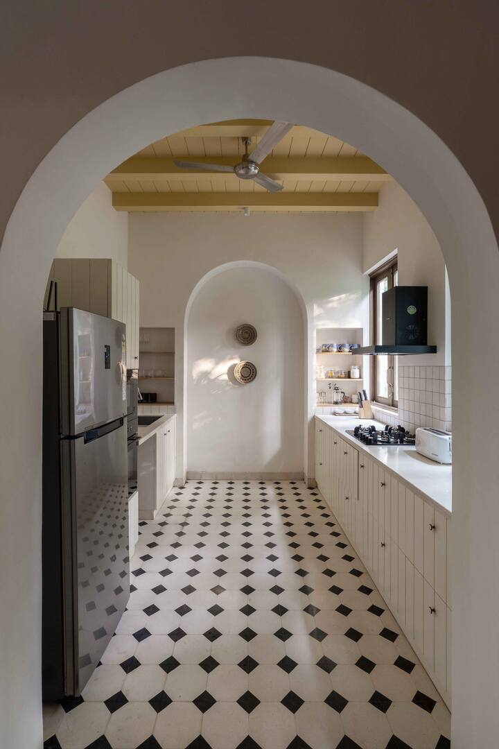 Fully equipped kitchen