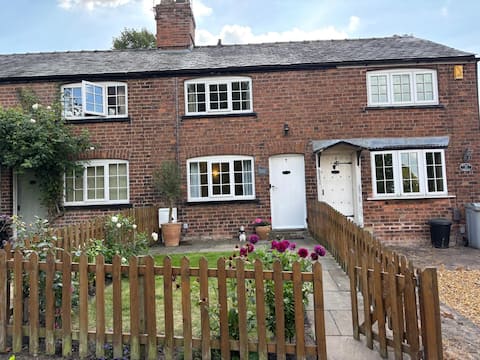 Stunning Cottage in Knutsford by City SuperHost