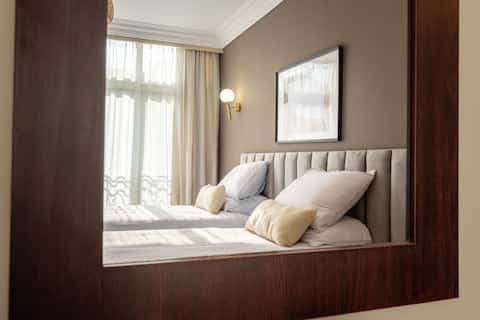 '1842' - 2BR Haven Residence - Central