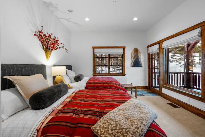 Queen Bedroom off 2nd living area