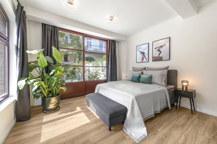 Industrie Loft Mitte, 2BR, 2Bäder, 150m²,4–8 Pers.