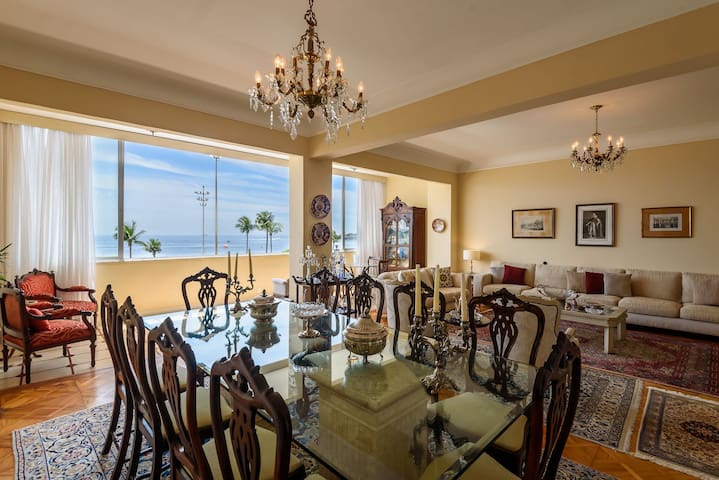 Classic 4-Bedrooms by the Sea | A 3484/301