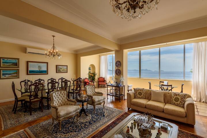 Classic 4-Bedrooms by the Sea | A 3484/301 gallery image 2