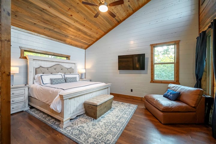 Welcome to the SKY Room.