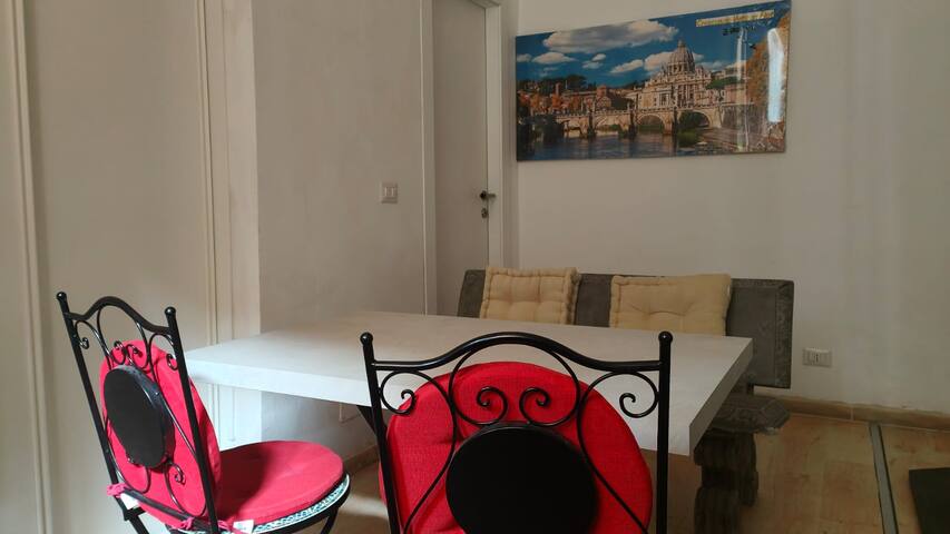 gardenvaticanflat83 gallery image 2