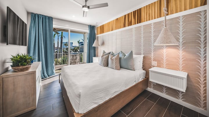 Dormitorio 3 - Baño privado - Cama tamaño king - Acceso al balcón