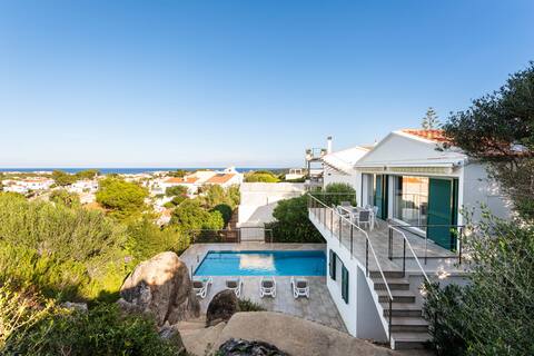 Lovely Holiday Home Addaia, Private Pool & Terrace