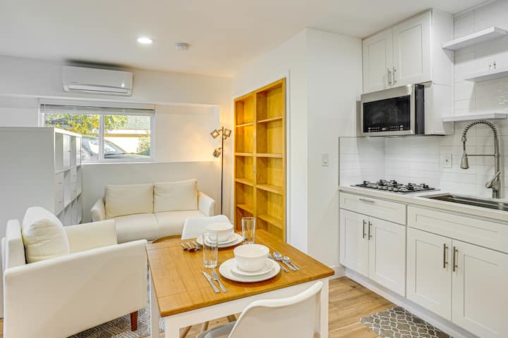 3 Mi To Angel Stadium: Cozy Studio W/ Patio! - Santa Ana, CA