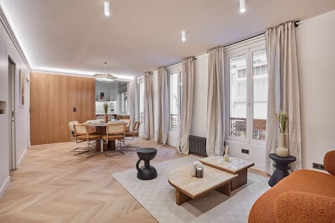 Top performing Airbnb: Superb AC apartment Center of Paris Le Marais in Paris