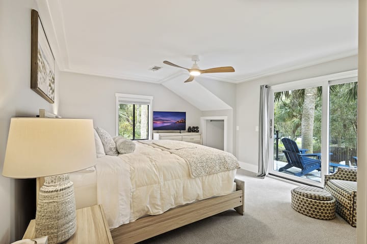 Spavaća soba 3  - bračni krevet (180x200) s kupaonicom:   udoban bračni krevet (180x200), privatna terasa, privatna kupaonica s tuš-kabinom u ravnini poda