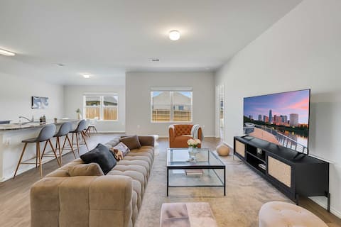 @ Marbella Lane - 3BR Pristine Home in Austin TX