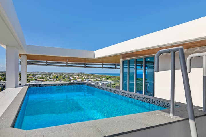 Luxury Penthouse 3 Bed Private Pool Ocean Views