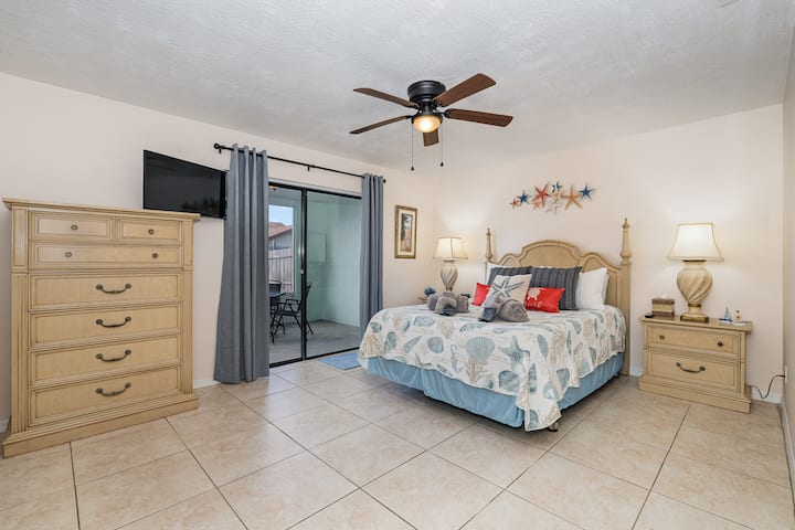 ห้องนอนควีนไซส์พร้อมห้องน้ำในตัว