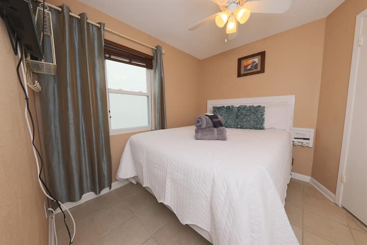 Основна спалня