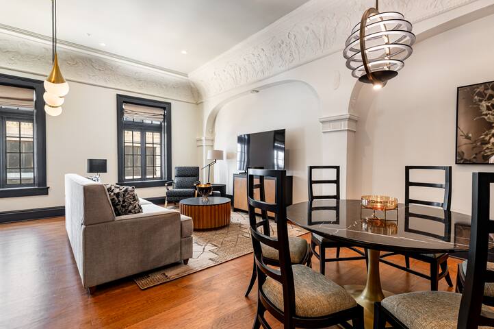 4BR 2-Story Historic Space Steps to French Quarter gallery image 2