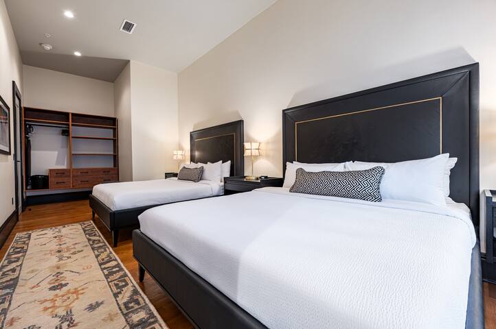 4BR 2-Story Historic Space Steps to French Quarter gallery image 5