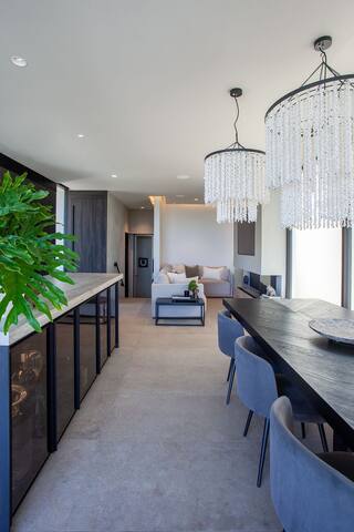 Modern Beachside Haven gallery image 5