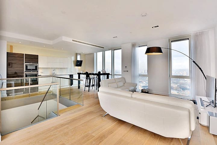 Birds Eye – Luxury 2BR Penthouse